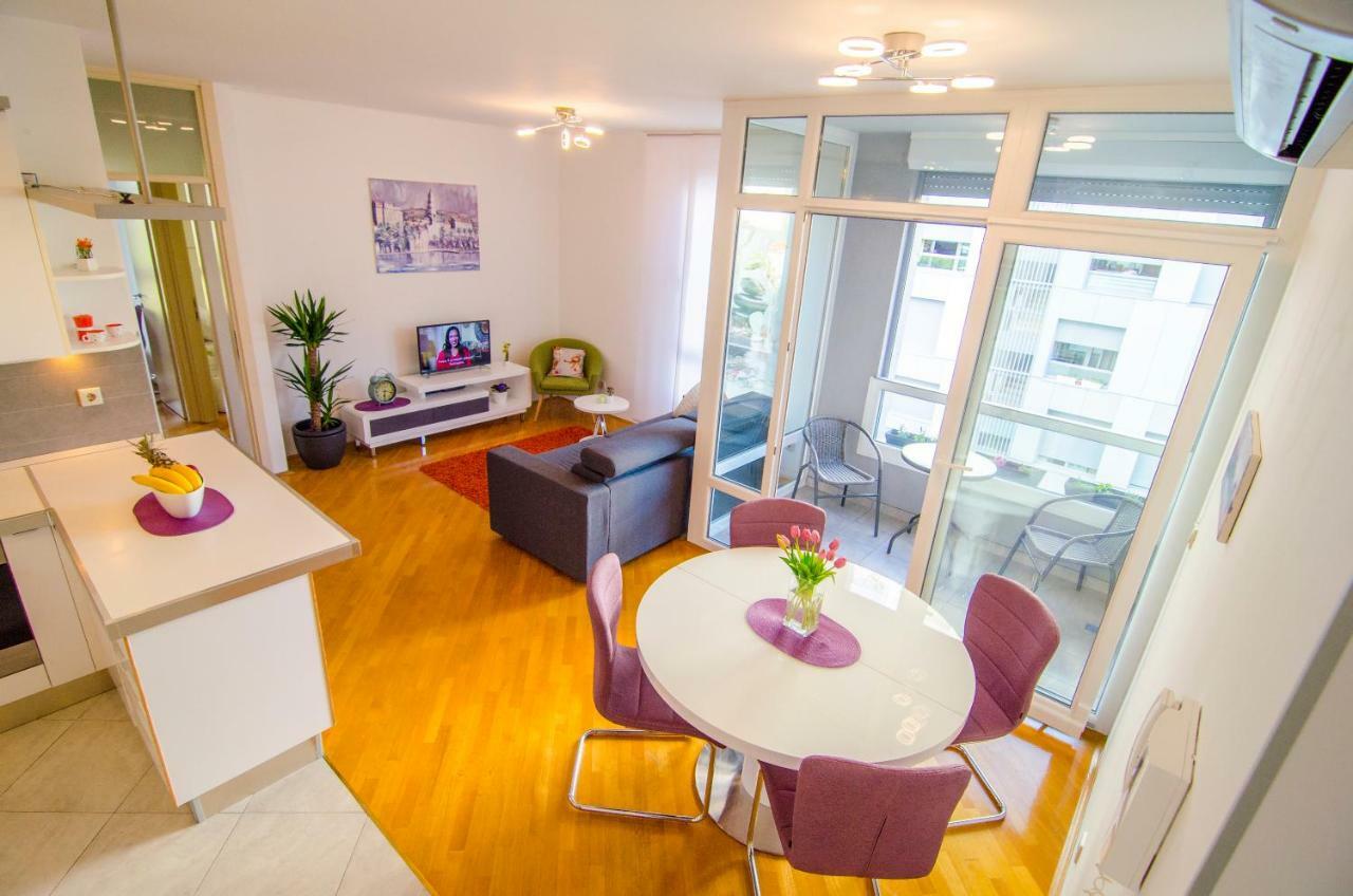 Split Apartment Sinisa Bagian luar foto