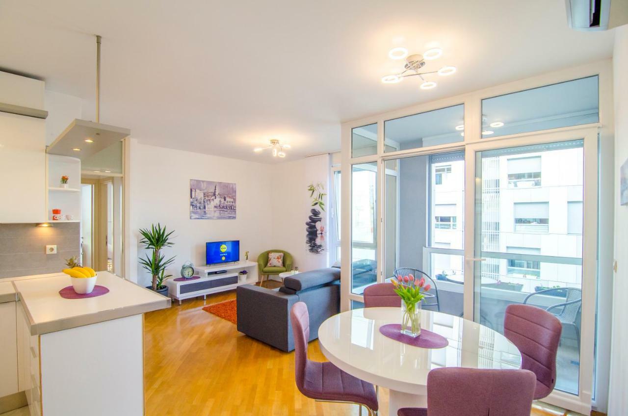 Split Apartment Sinisa Bagian luar foto