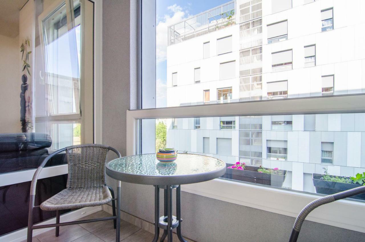 Split Apartment Sinisa Bagian luar foto