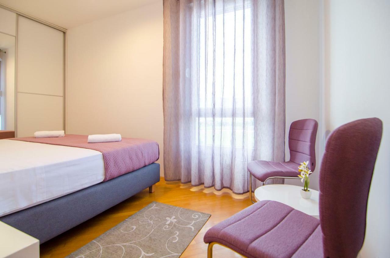 Split Apartment Sinisa Bagian luar foto