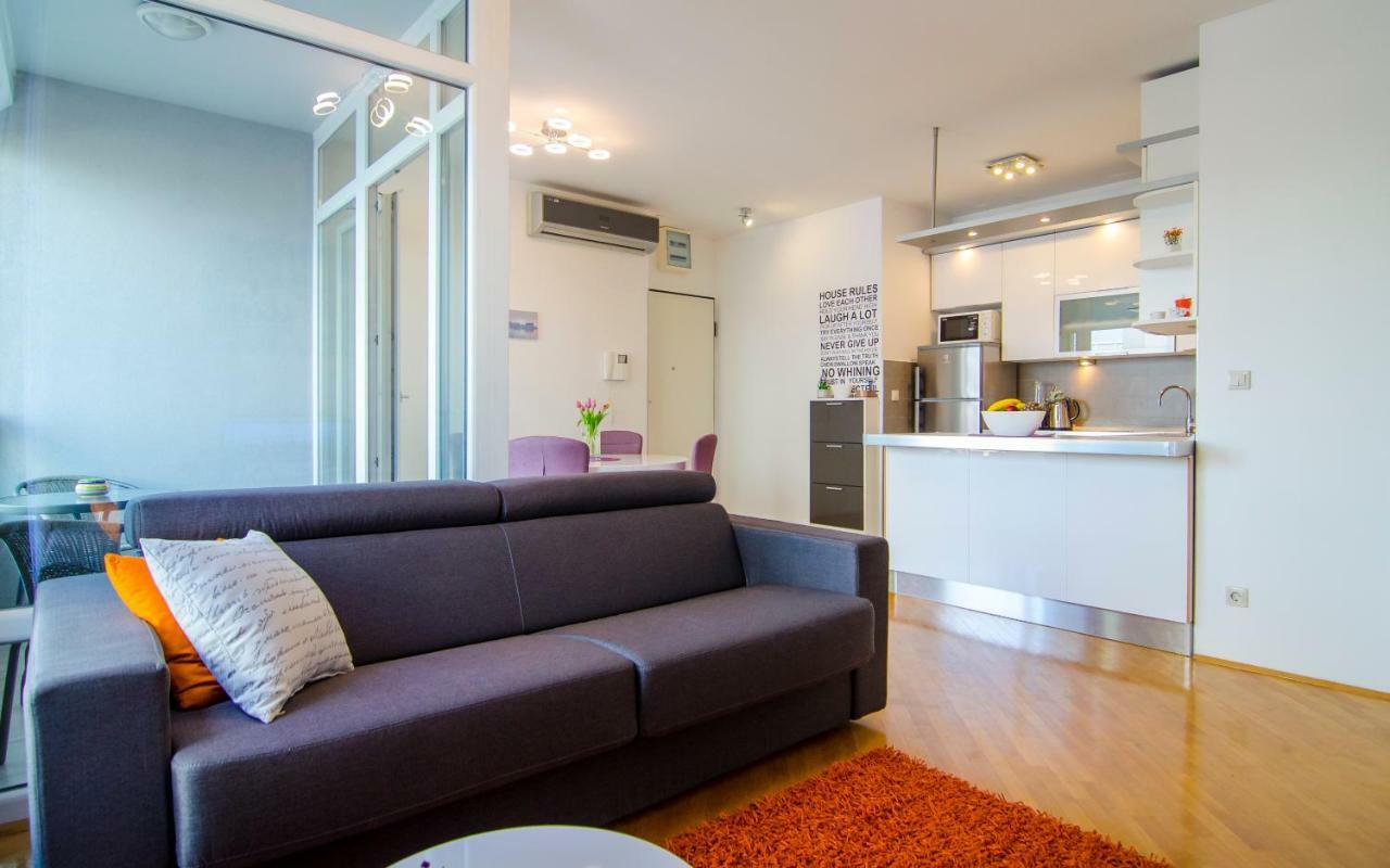 Split Apartment Sinisa Bagian luar foto